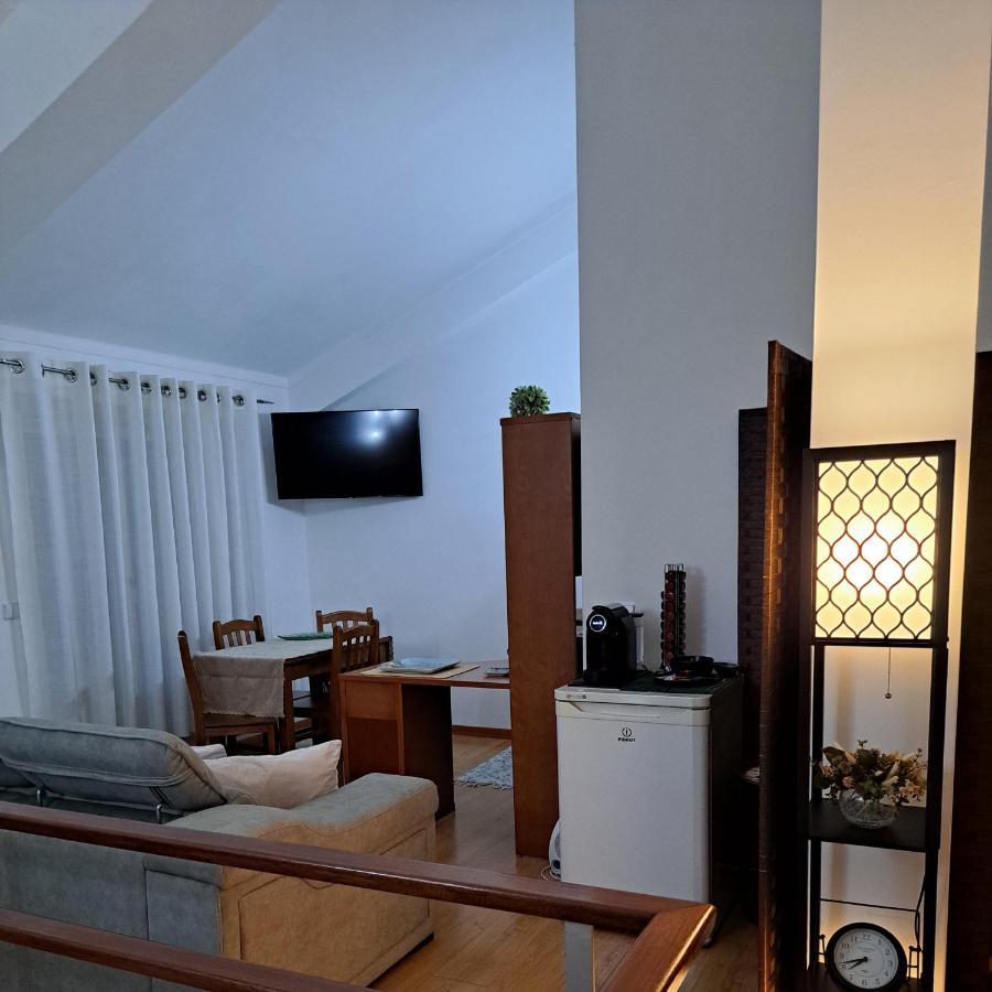 Chez Louise: Onde A Serra Beija O Ceu Lousã Eksteriør billede