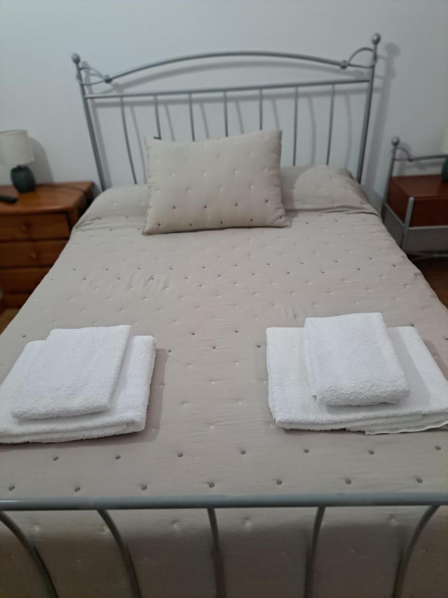 Chez Louise: Onde A Serra Beija O Ceu Lousã Eksteriør billede